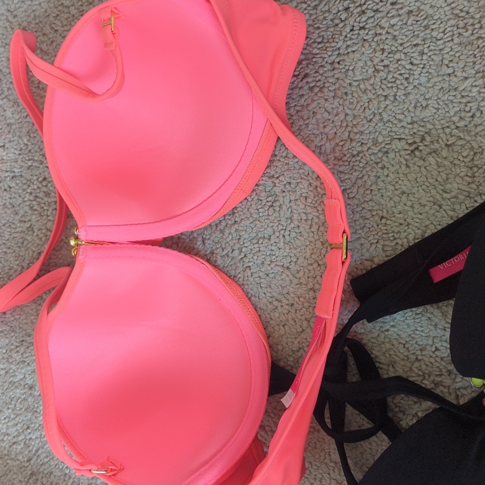 Victoria Secret Bikini Tops - Picture 5 of 7